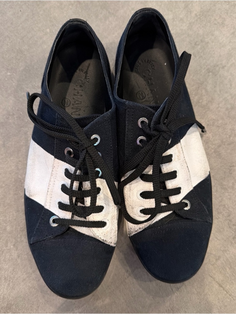 Chanel Navy & White canvas logo Sneakers 
EU 37.5 US 7.5 - Picture 2 of 15